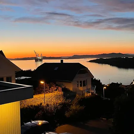 Apartment Sentrumsnaer Leilighet M/panorama Utsikt, Gode Solforhold Og Flott Uteomrade *